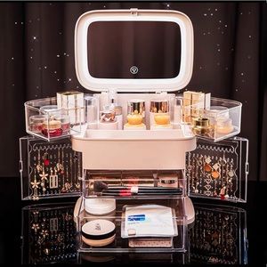 Makeup & accessories organizer